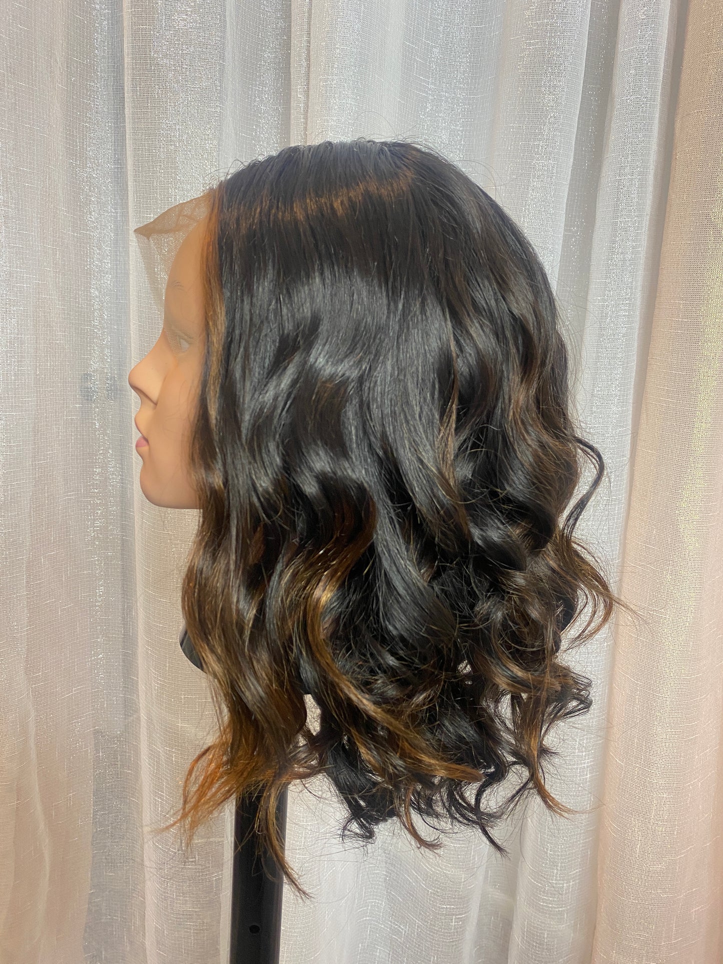 Front Lace Caramel Highlight Wig (Large)