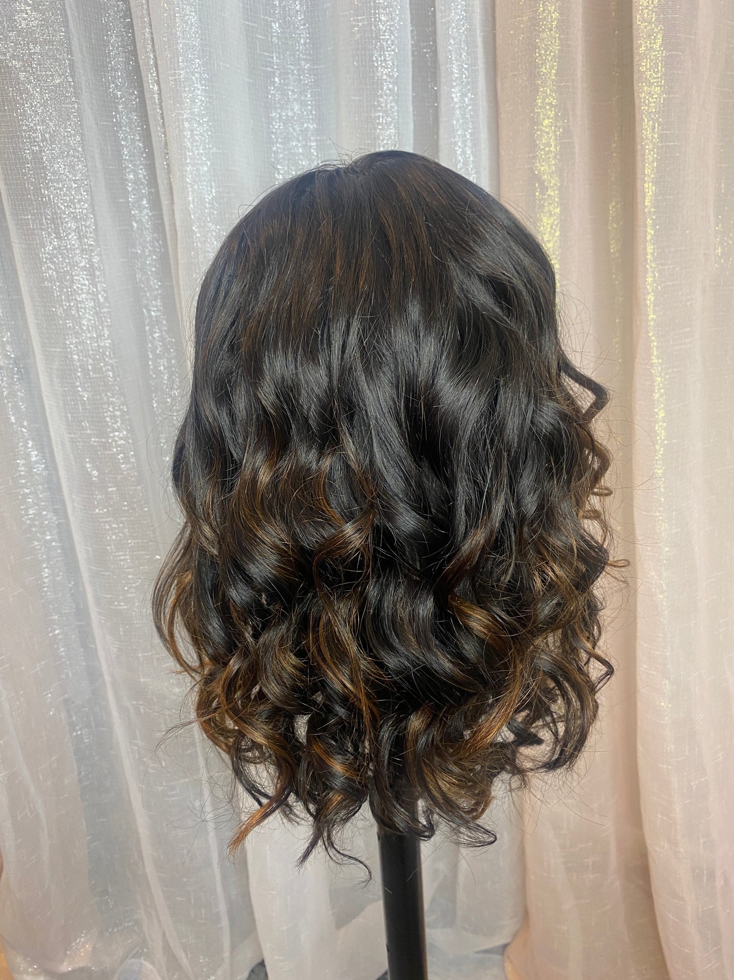 Front Lace Caramel Highlight Wig (Large)