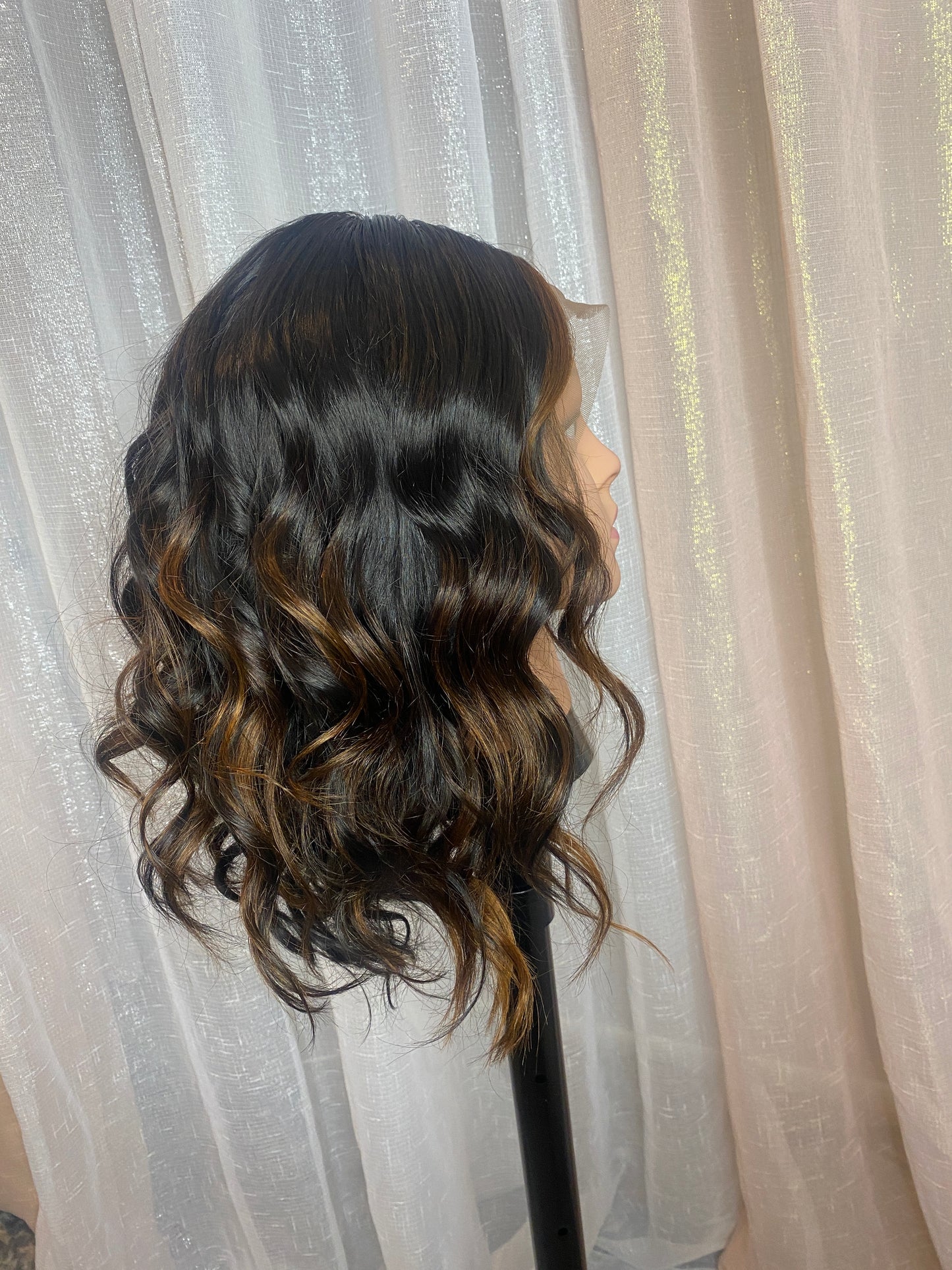 Front Lace Caramel Highlight Wig (Large)